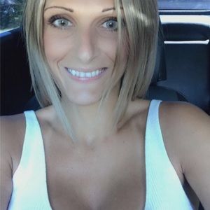 Meet your Posher, Candace